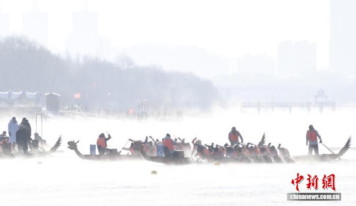 中外龙舟劲旅挑战吉林不冻松花江共铸冬季荣耀
