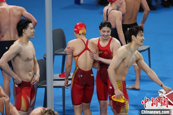中国男子4x100米混合泳接力队打破亚洲纪录获亚军