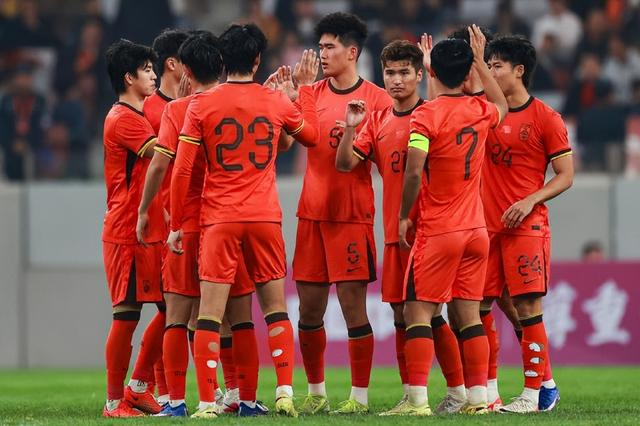 中国多支男足队伍近期赛事豪取4胜2平不败战绩