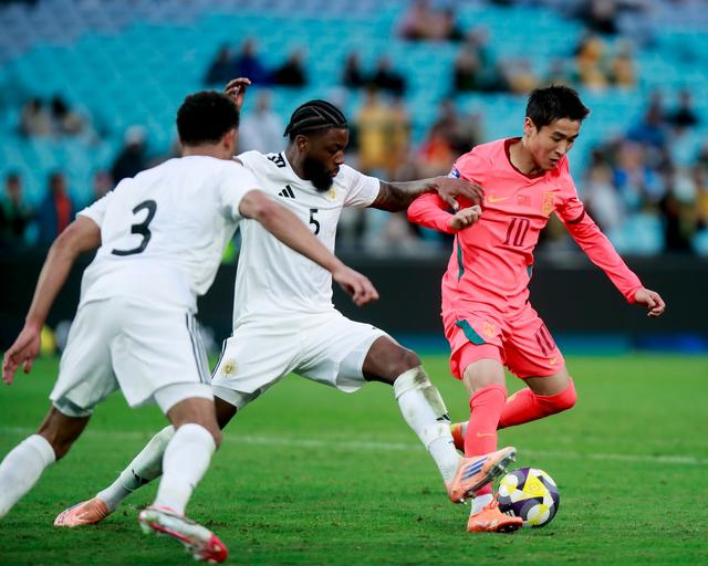 中国多支男足队伍近期赛事豪取4胜2平不败战绩