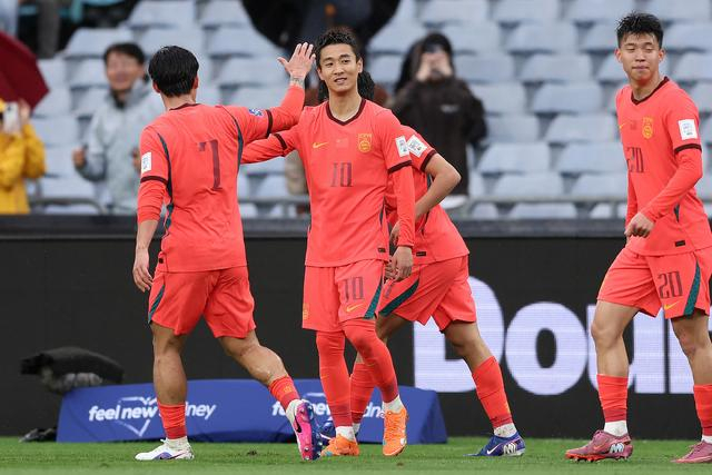 中国多支男足队伍近期赛事豪取4胜2平不败战绩