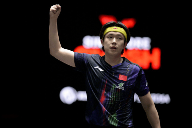 国乒三将出战澳门世界杯18决赛 王楚钦陈幸同迎