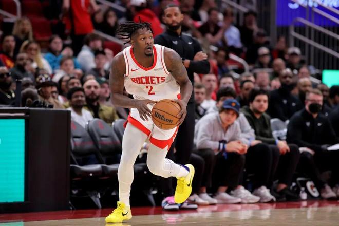 火箭弃用芬尼史密斯 连续四场未上场引担忧