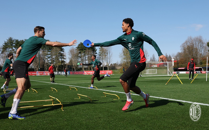 米兰训练营开启新赛季备战 强化团队协作