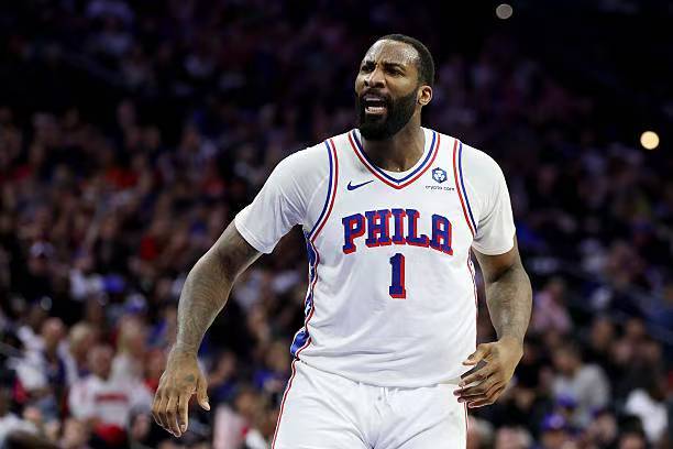 德拉蒙德季后赛首战低迷 76人惨败凯尔特人